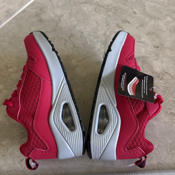 Skechers Sneakers NWT - Picture 7 of 7